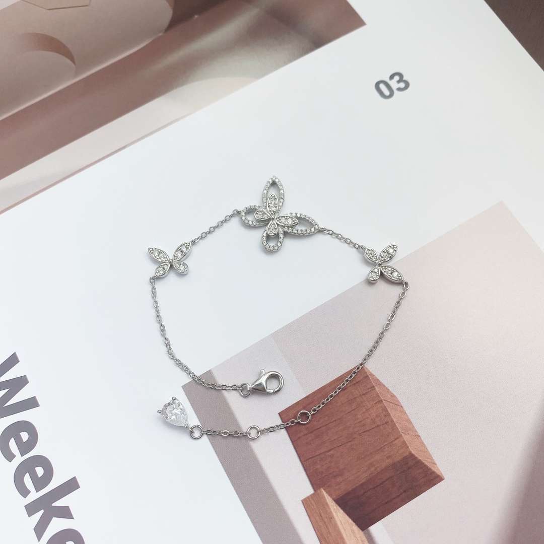 [Nova Jewelry]Delicate Butterfly Pendant Bracelet