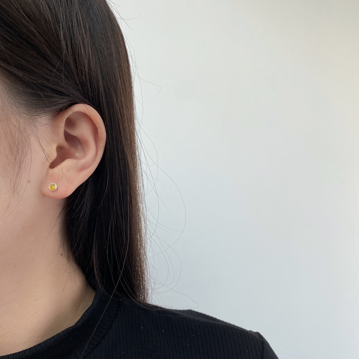 [Nova Jewelry]Sparkling Colorful Round Shape Earrings