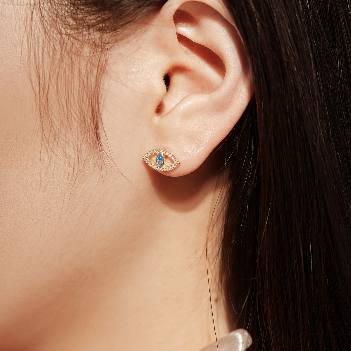 [Nova Jewelry]Blue Devil Eyes Hollow Stud Earrings