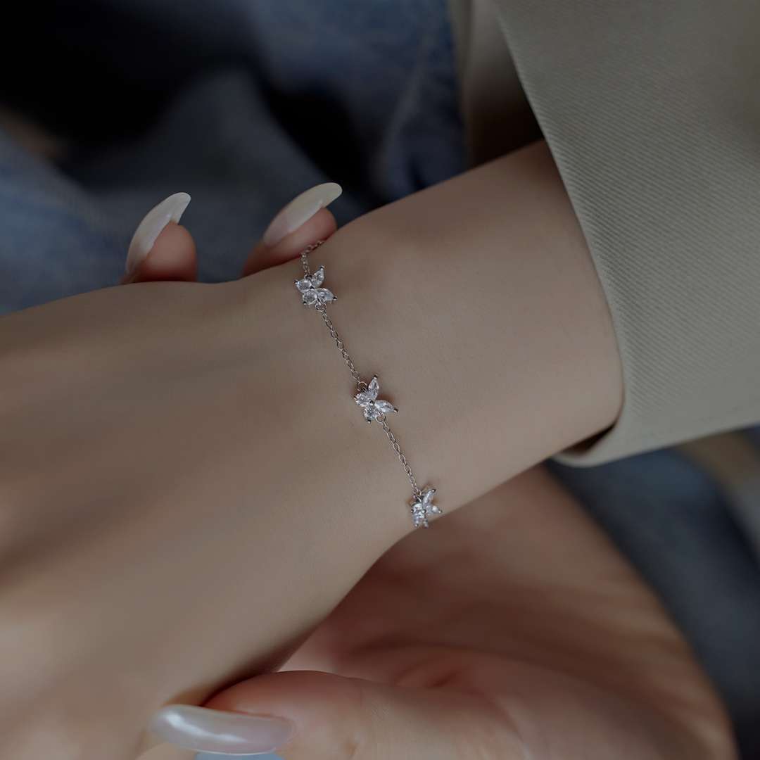 [Nova Jewelry]Radiant Butterfly Shape Necklace