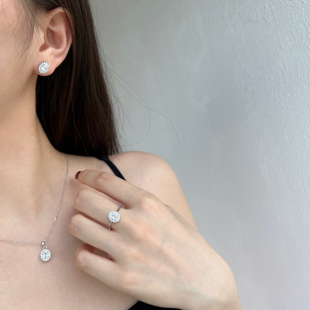 [Nova Jewelry]Delicate Radiant Oval Cut Daily Earrings