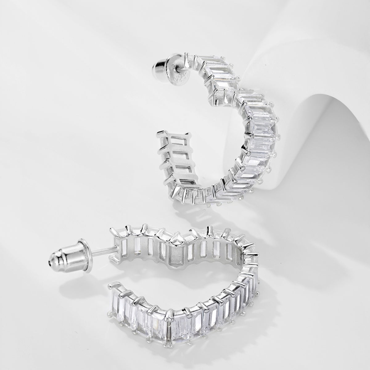 [Nova Jewelry]Radiant Heart Cutout Earrings