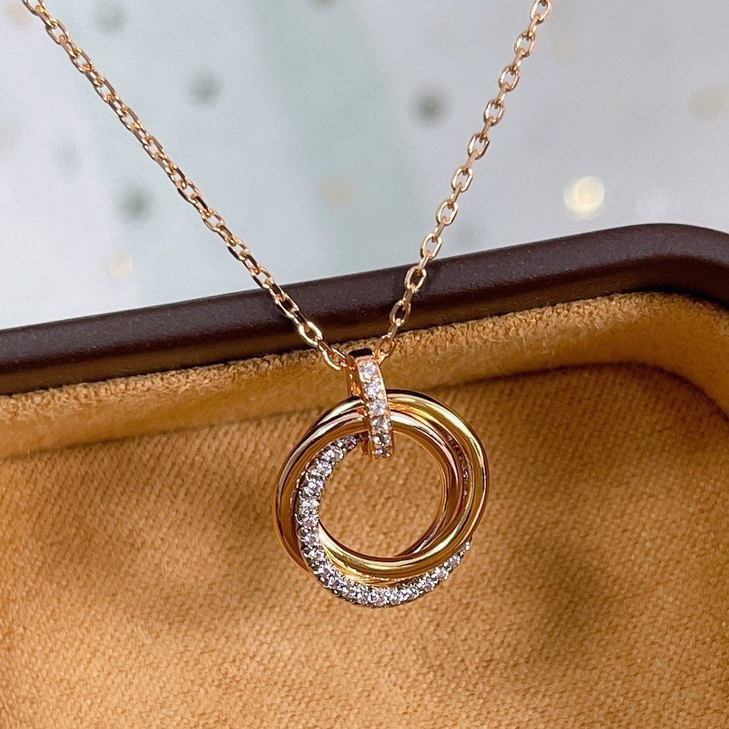 [BLUE TEARS]TRINITY NECKLACE SILVER GOLD PINK GOLD DIAMONDS