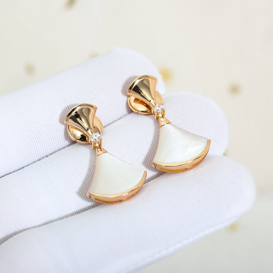 [BLUE TEARS]DREAM MOP PINK GOLD EARRINGS