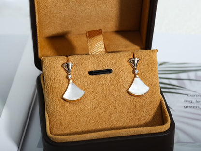 [BLUE TEARS]DREAM MOP PINK GOLD EARRINGS