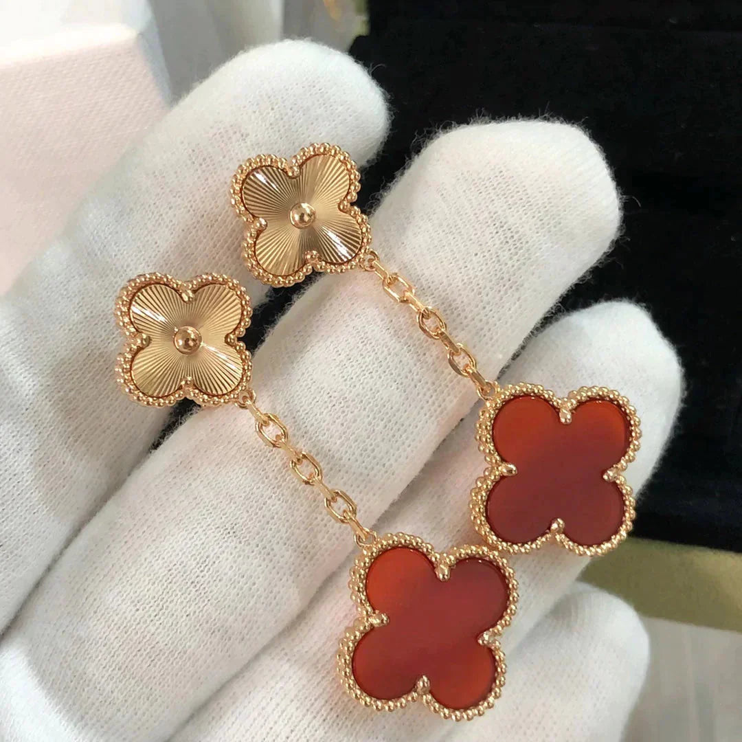 [BLUE TEARS]CLOVER 2 MOTIF  LASER CARNELIAN EARRINGS