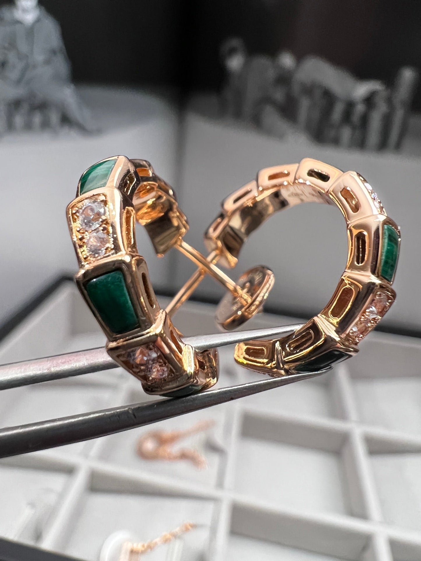 [BLUE TEARS]SERPENTI MALACHITE PINK GOLD EARRINGS
