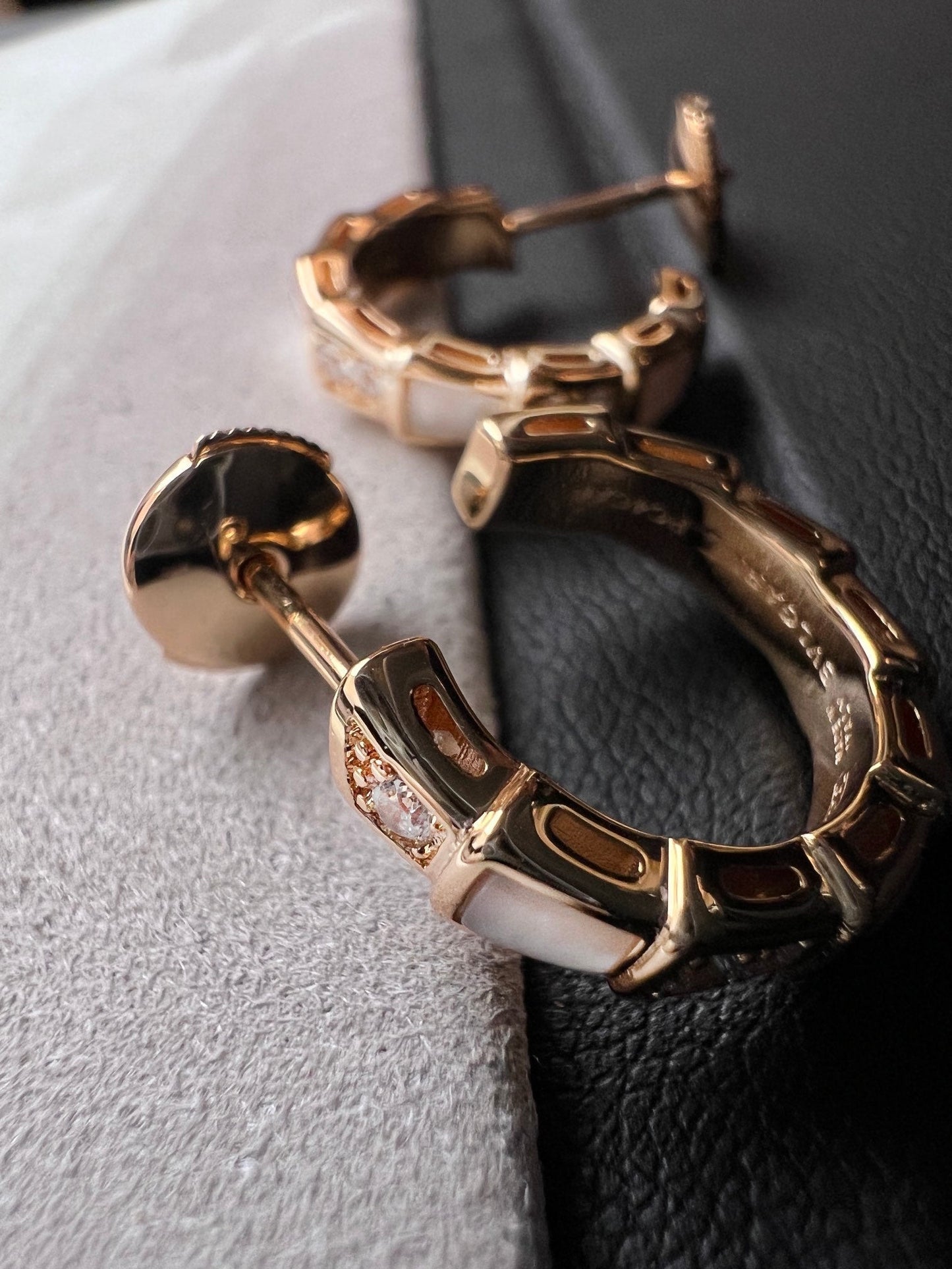 [BLUE TEARS]SERPENTI MOP PINK GOLD EARRINGS