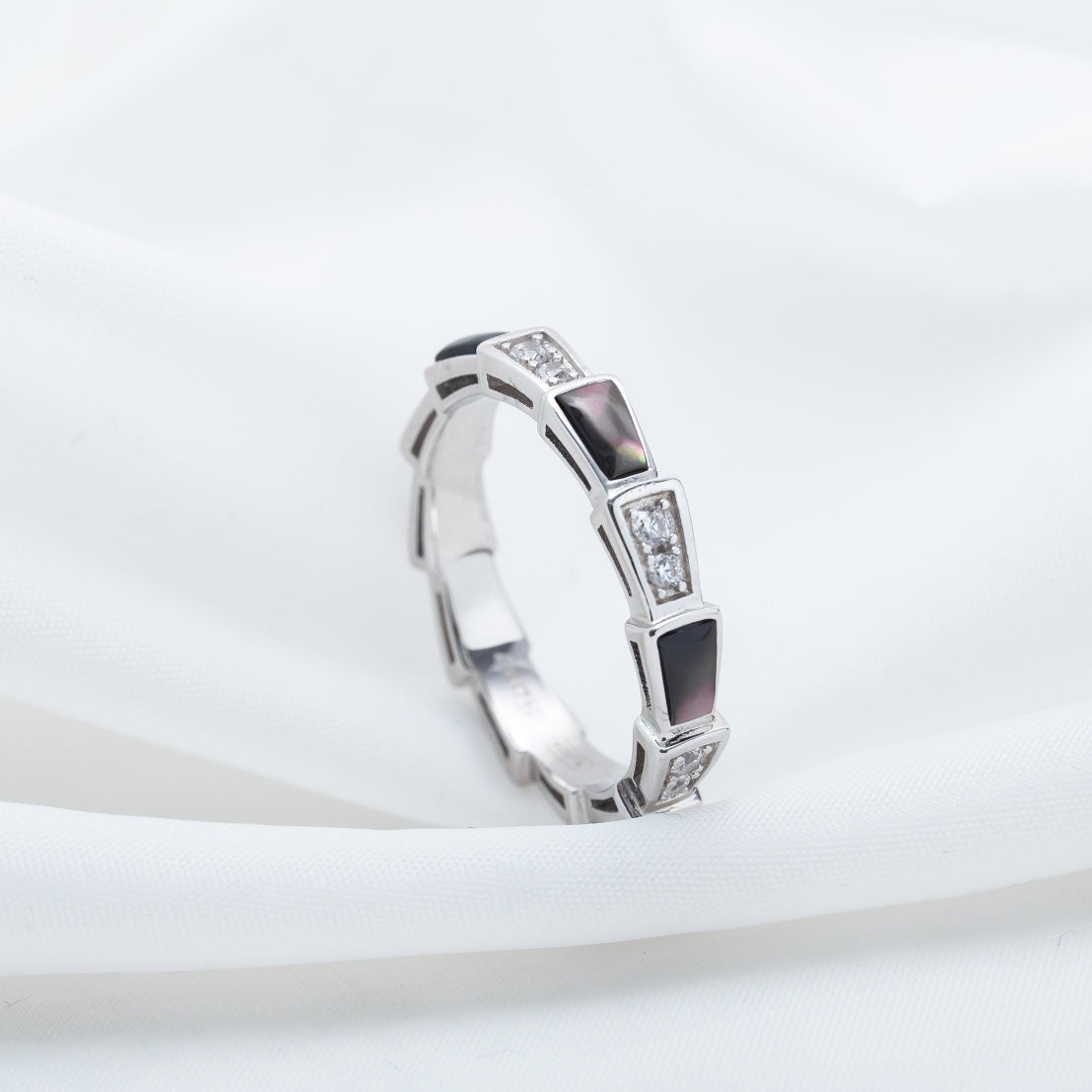 [BLUE TEARS]SERPENTI RING SILVER  DIAMOND BLACK MOP 3MM