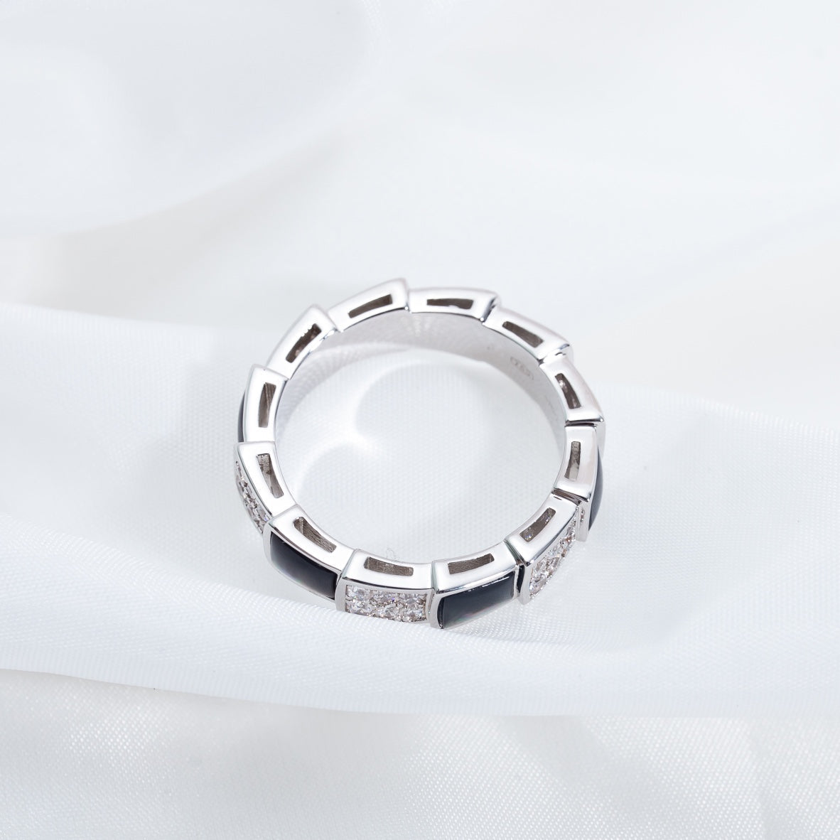 [BLUE TEARS]SERPENTI RING SILVER DIAMOND BLACK MOP 4MM