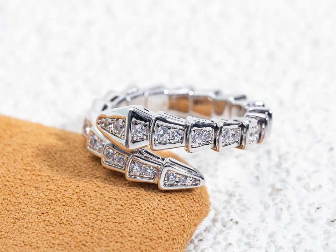 [BLUE TEARS]SERPENTI RING SILVER DIAMOND PAVED 4MM