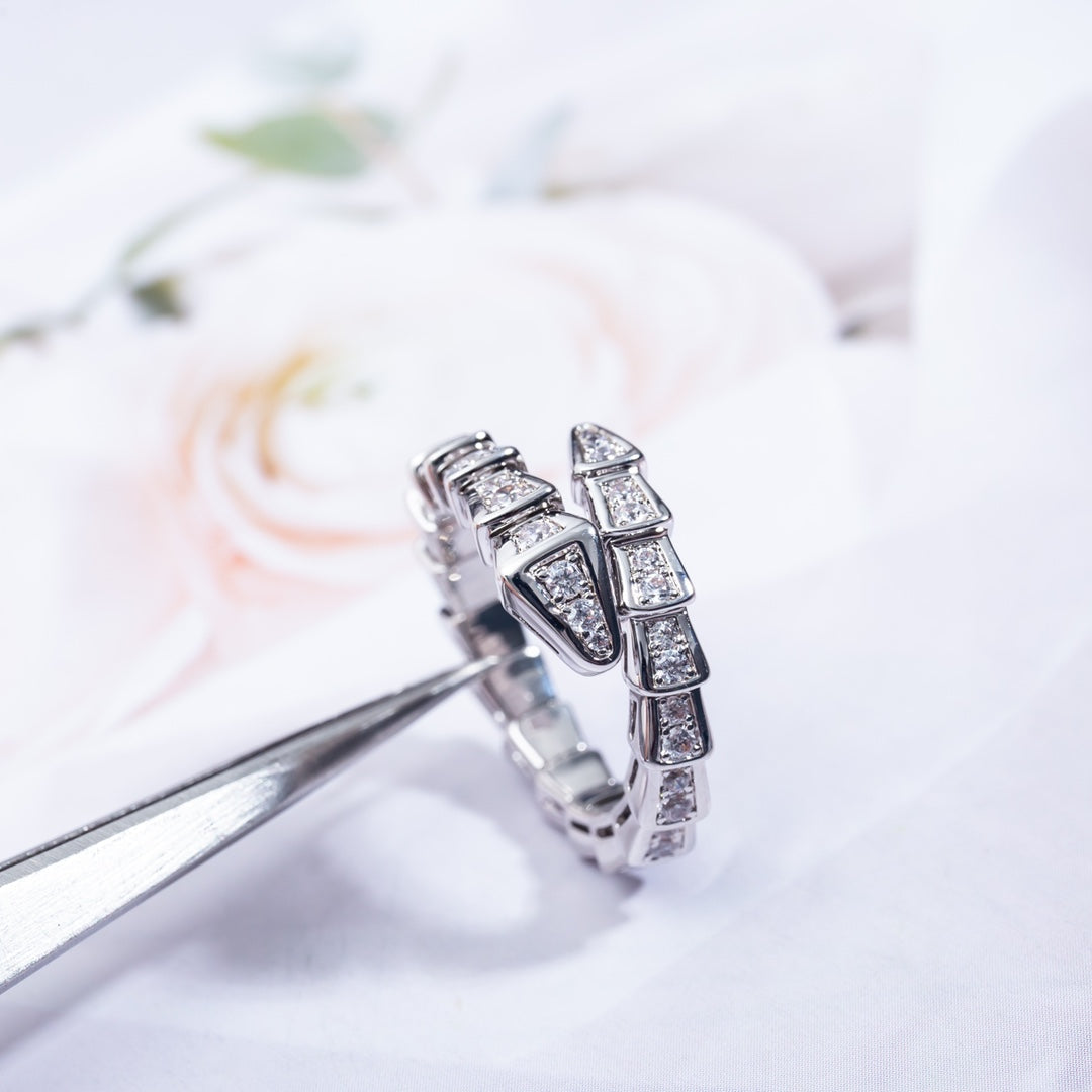 [BLUE TEARS]SERPENTI RING SILVER DIAMOND PAVED 4MM