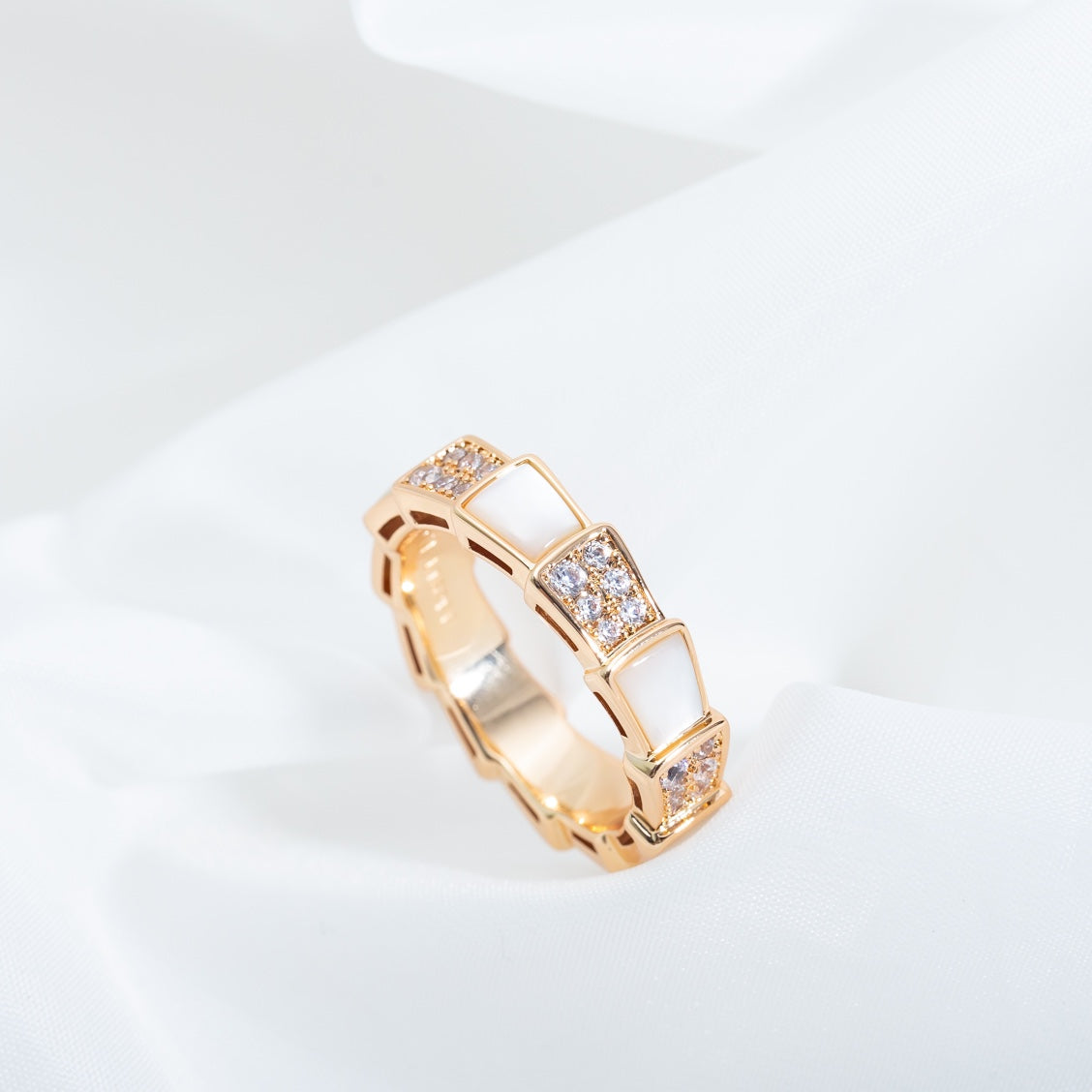 [BLUE TEARS]SERPENTI RING PINK GOLD MOP DIAMOND PAVED 4MM