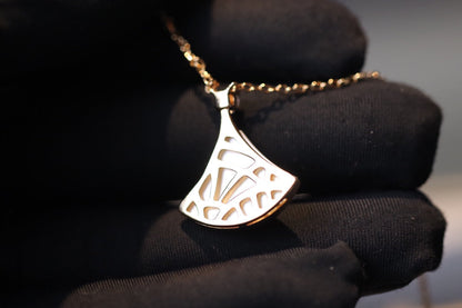 [BLUE TEARS]DREAM NECKLACE WHITE MOP PINK GOLD 1 DIAMOND