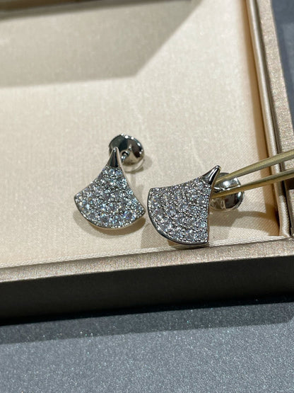 [BLUE TEARS]DREAM STUD EARRINGS DIAMOND