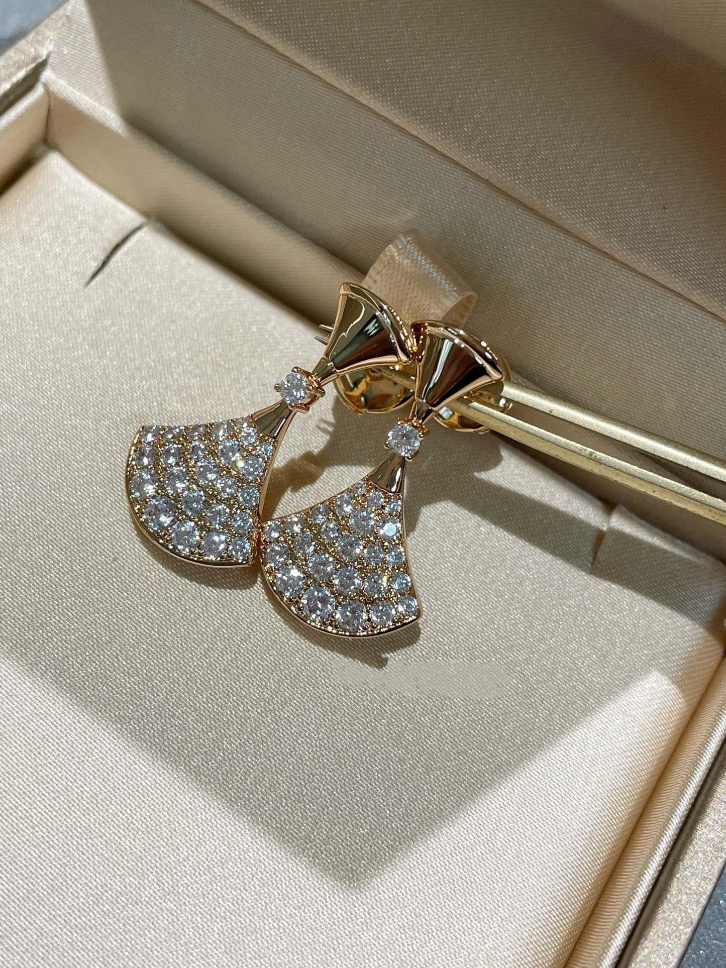 [BLUE TEARS]DREAM EARRINGS DIAMOND