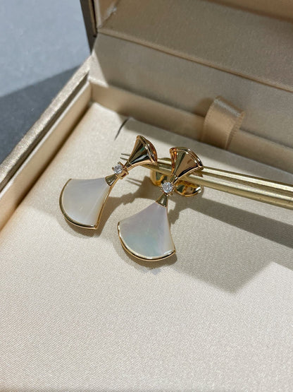 [BLUE TEARS]DREAM MOP 1 DIAMOND EARRINGS