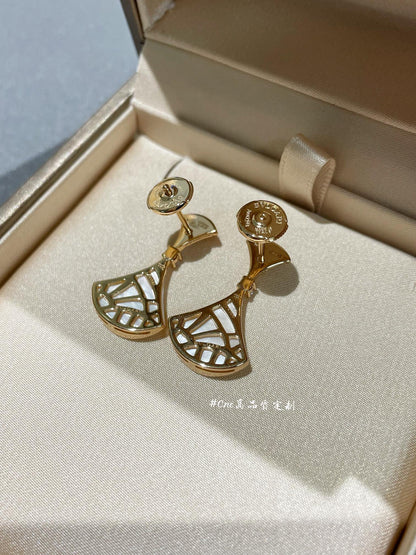 [BLUE TEARS]DREAM MOP 1 DIAMOND EARRINGS