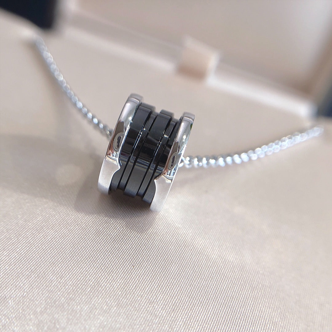 [BLUE TEARS]ZERO 1 BLACK CERAMIC SILVER NECKLACE
