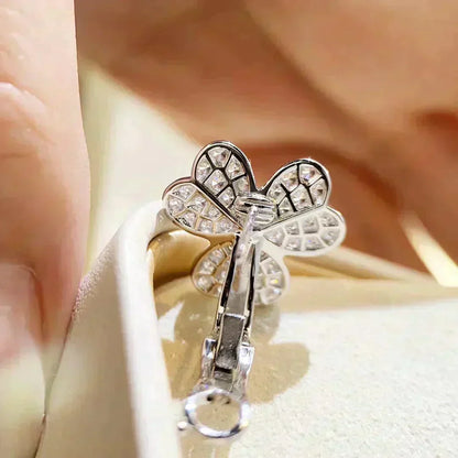 [BLUE TEARS]CLOVER COMOS DIAMOND EARRINGS SILVER