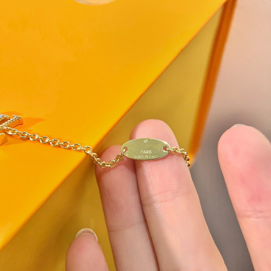[BLUE TEARS]LOGO STAR MOTIF GOLD BRACELET