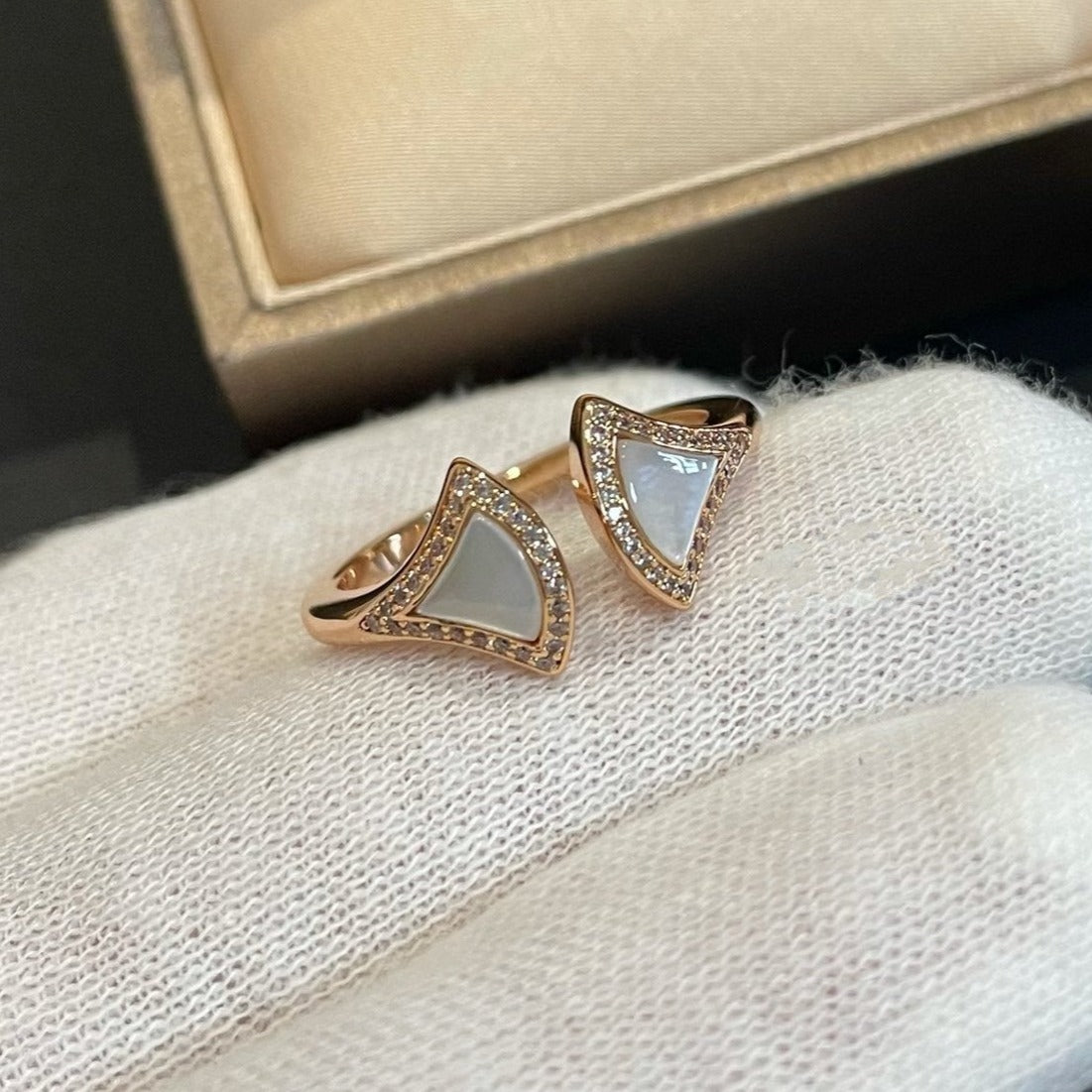 [BLUE TEARS]DREAM MOP DIAMOND OPEN RING