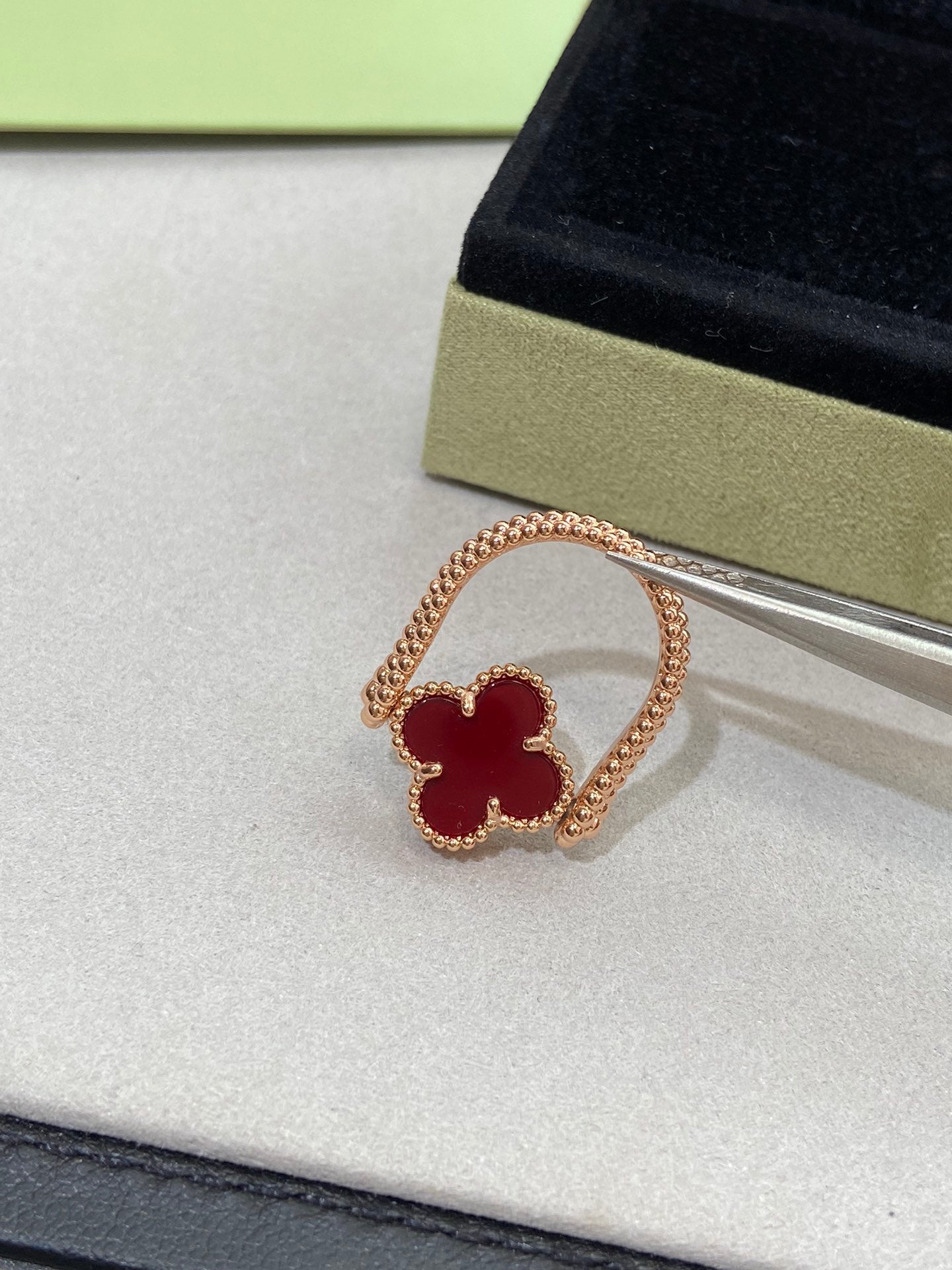 [BLUE TEARS]CLOVER RIVERSIBLE ROSE GOLD RING