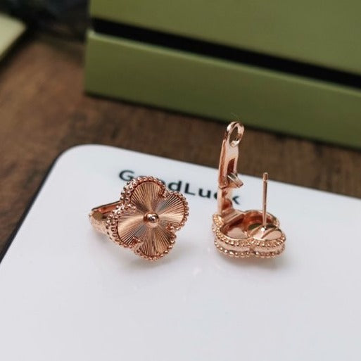 [BLUE TEARS]CLOVER MEDIUM STUD EARRINGS