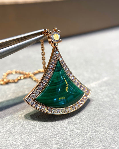 [BLUE TEARS]DREAM MALACHITE DIAMOND PAVED PINK GOLD NECKLACE
