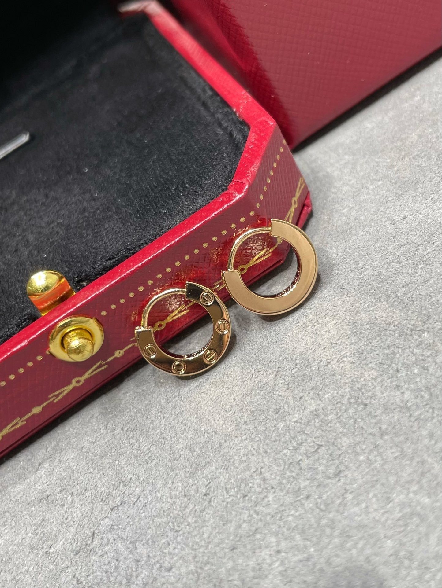 [BLUE TEARS]LOVE MINI EARRINGS