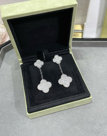 [BLUE TEARS]CLOVER 2 MOTIFS DIAMOND PAVED SILVER EARRINGS