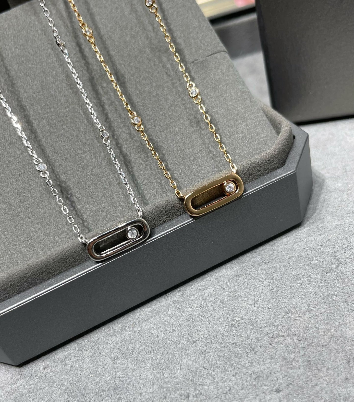 [Blue Tears Jewelry]MOVE UNO DIAMOND NECKLACE