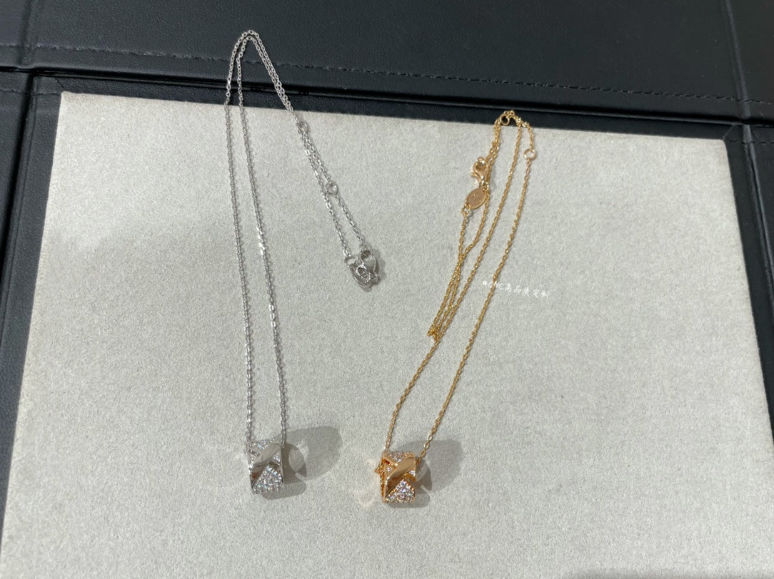 [BLUE TEARS]LIENS EVIDENCE DIAMOND PAVED NECKLACE