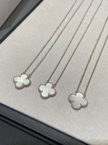 [BLUE TEARS]CLOVER MEDIUM SILVER WHITE MOP NECKLACE