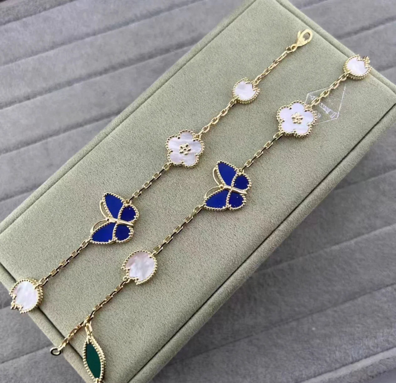 [BLUE TEARS]LUCKY SPRING GOLD BLUESTONE WHITE MOTHER-OF-PEARL BRACELET