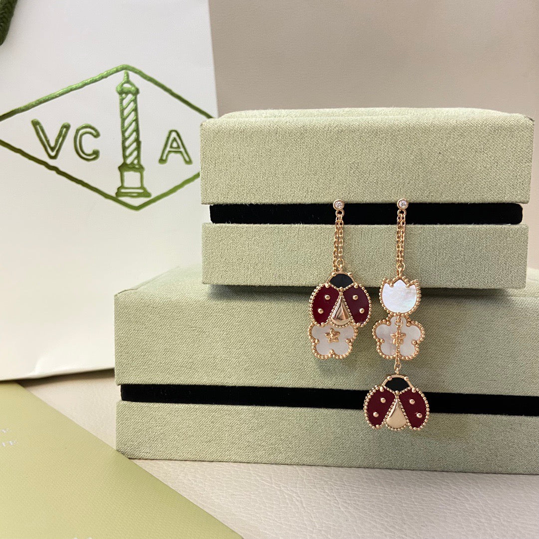 [BLUE TEARS]CLOVER MEDIUM 1 MOTIFS CARNELIAN EARRINGS