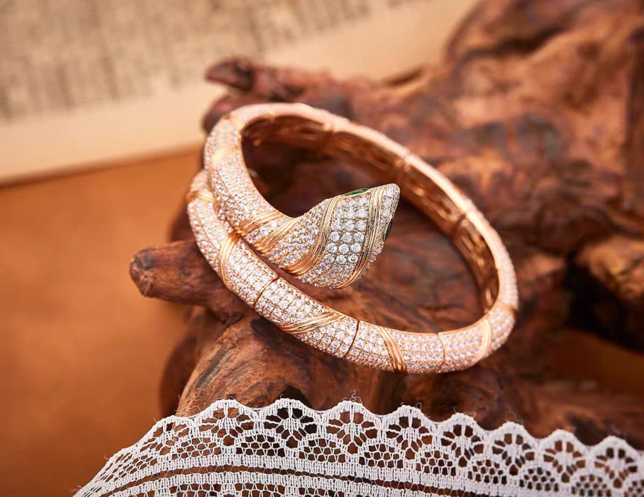 [BLUE TEARS ]HAUTE COUTURE GOLD SERPENTI BRACELET