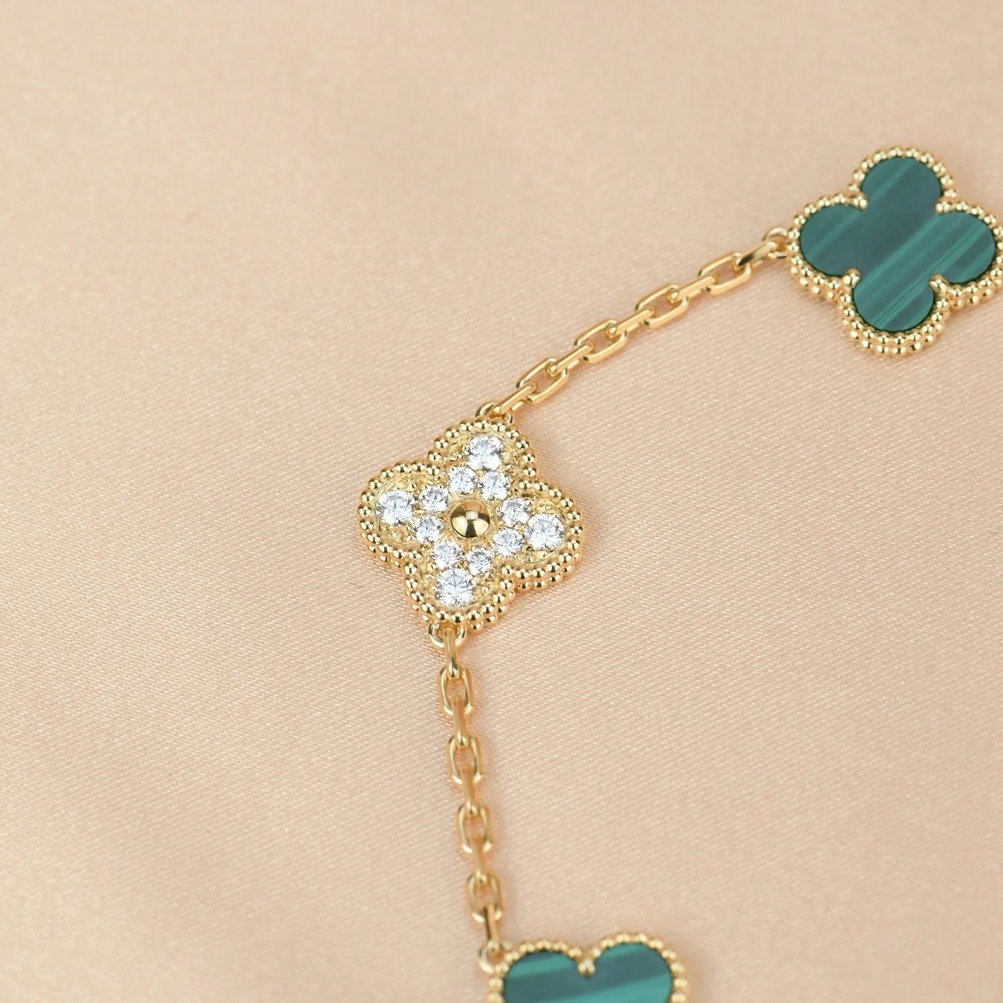 [BLUE TEARS] CLOVER 5 MOTIF MALACHITE BRACELET COLLECTION