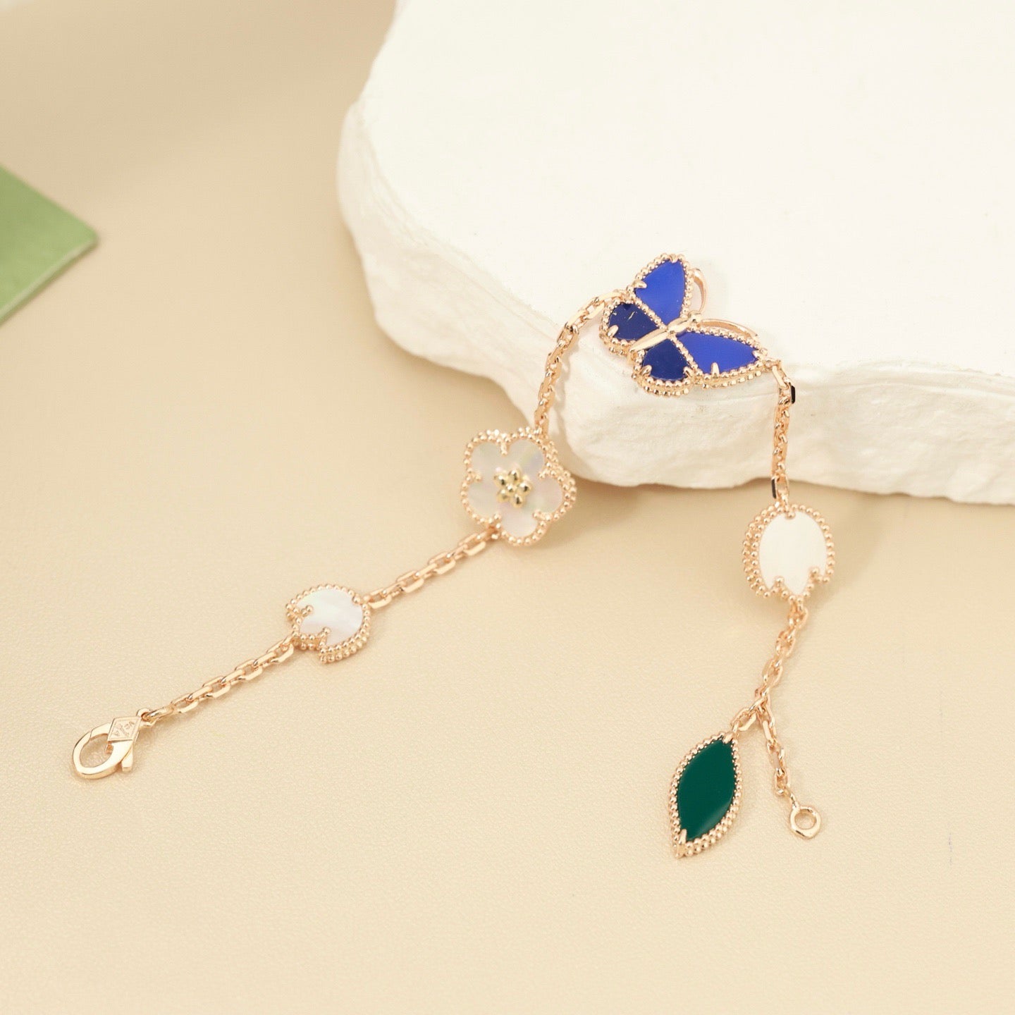 [Blue Tears Jewelry]LUCKY SPRING BUTTERFLY 5 MOTIF BRACELET
