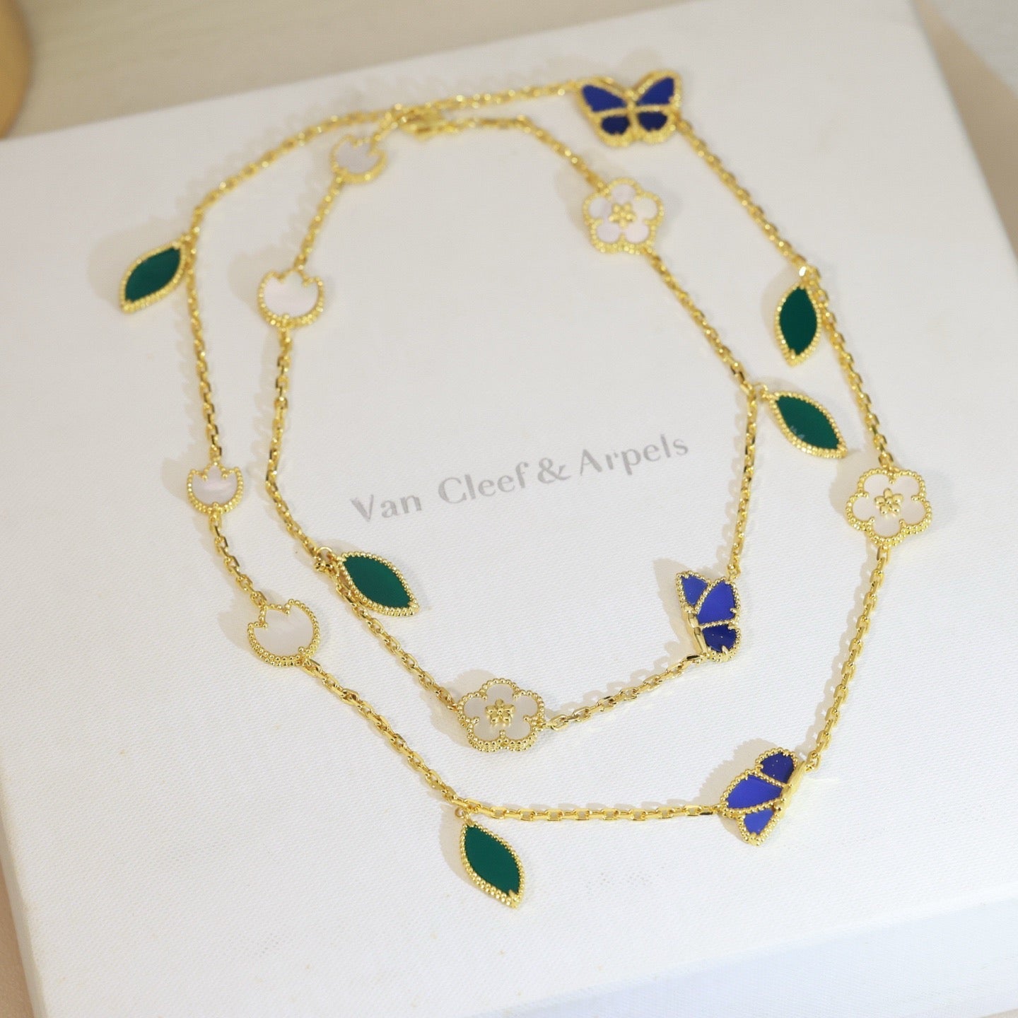 [Blue Tears Jewelry]LUCKY SPRING BUTTERFLY 15 FLOWER NECKLACE