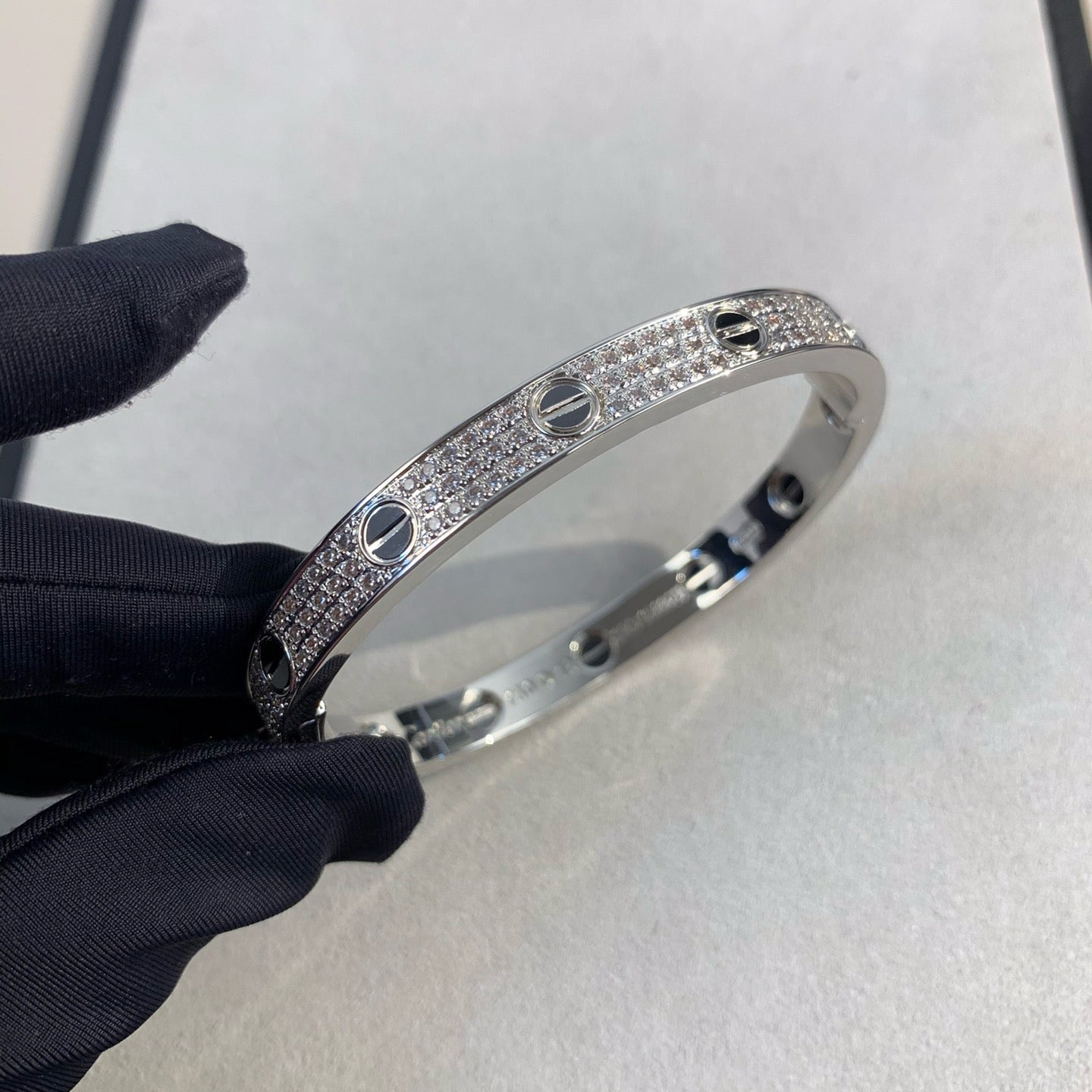 [BLUE TEARS]LOVE BRACELET 6.1MM DIAMOND-PAVED CERAMIC