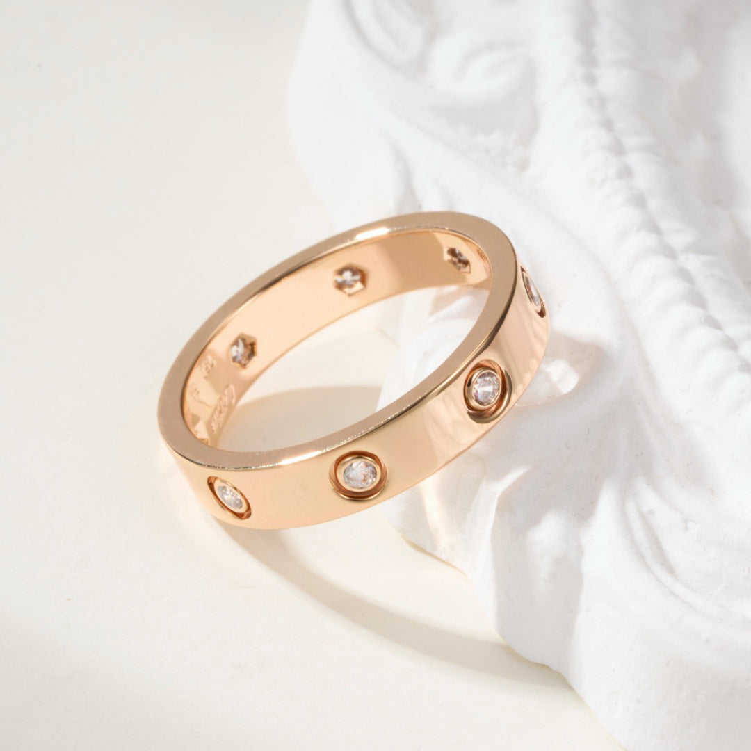 [Blue Tears Jewelry]LOVE 4MM 8 DIAMOND RING