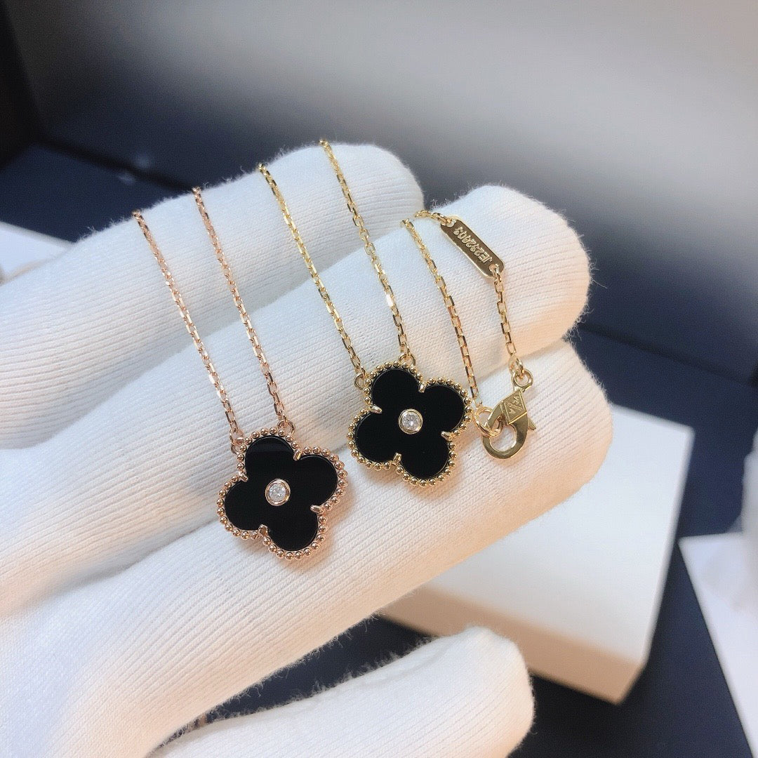 [BLUE TEARS]CLOVER 15MM DIAMOND ONYX NECKLACE