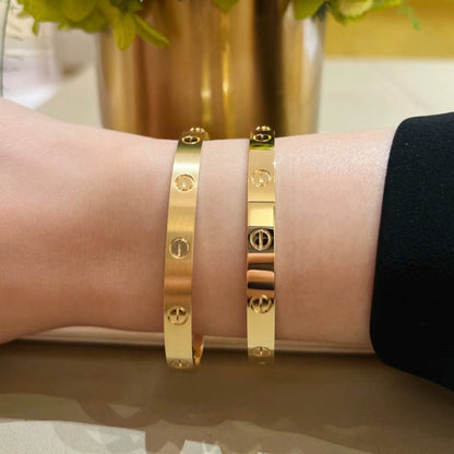 [Blue Tears Jewelry]LOVE BRACELET 6.1MM BRUSHED