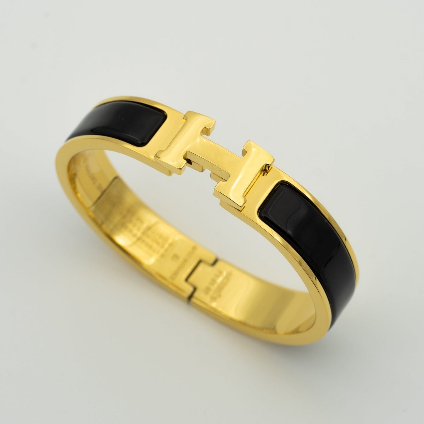 [BLUE TEARS]H BLACK BRACELET
