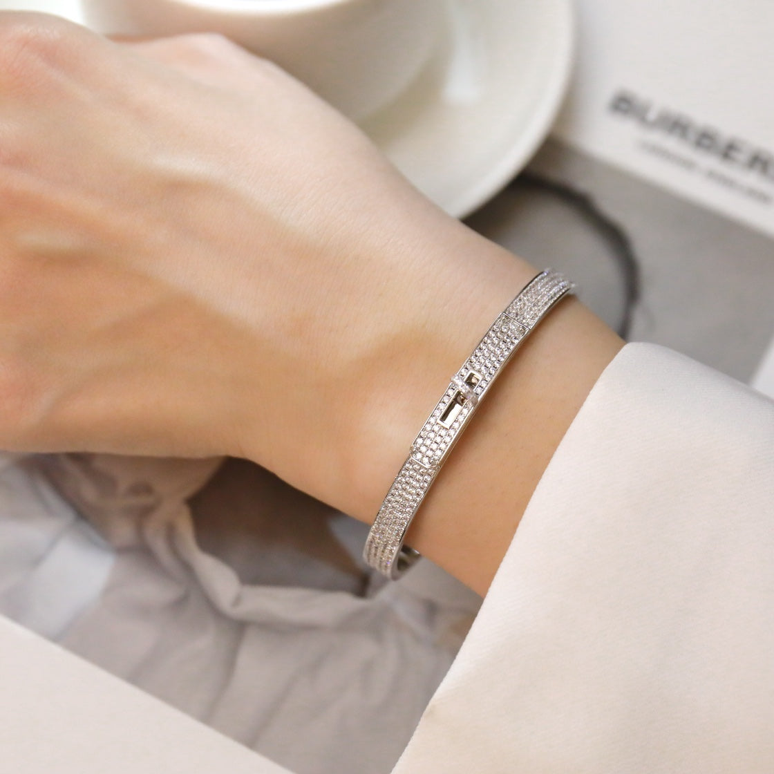 [BLUE TEARS]KELLY BRACELET DIAMOND PAVED