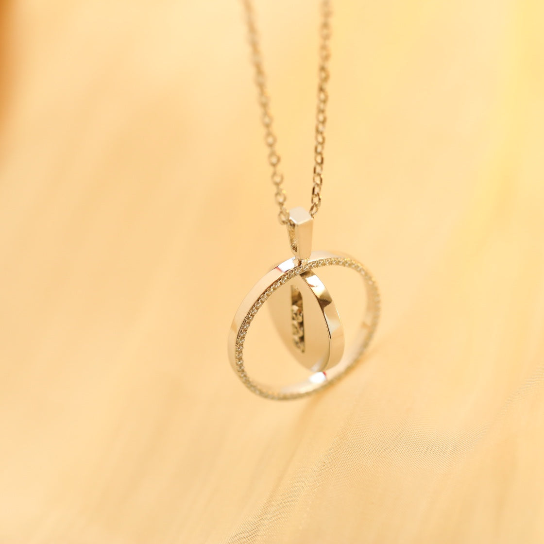 [Blue Tears Jewelry]LUCKY MOVE MM SILVER DIAMOND NECKLACE