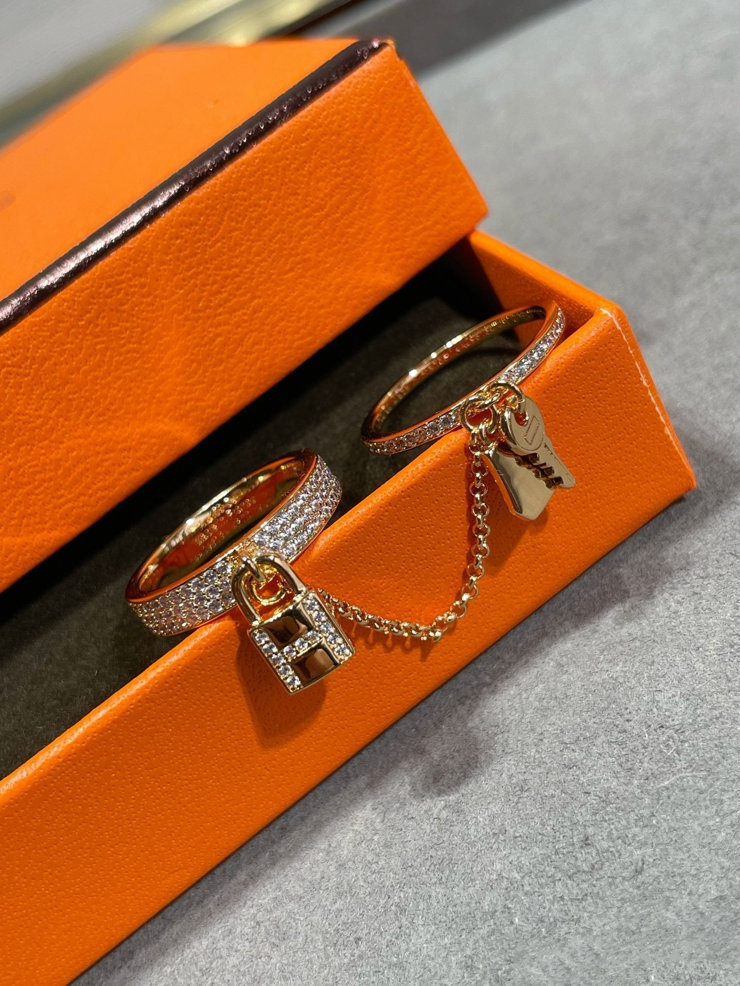 [BLUE TEARS]HM KELLY CLOCHETTE DOUBLE RING IN  WITH DIAMONDS