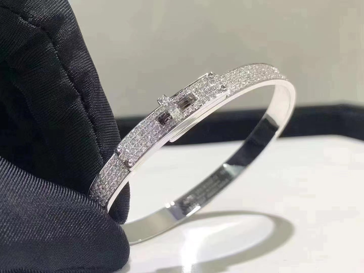 [BLUE TEARS]HM KELLY BRACELET IN SILVER AND FULL PAVE DIAMOND