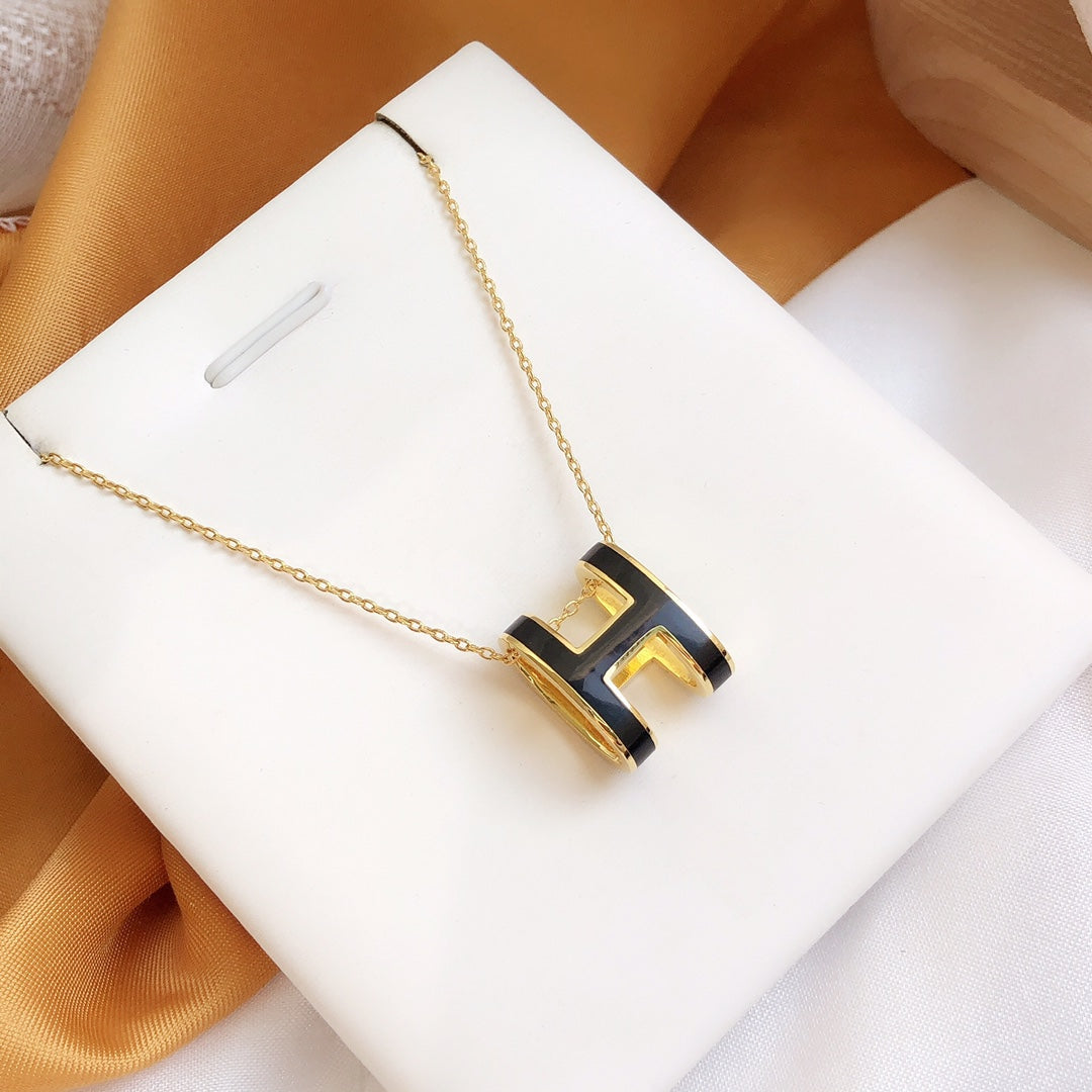 [BLUE TEARS]HM CLIC BLACK ENAMEL GOLD NECKLACE